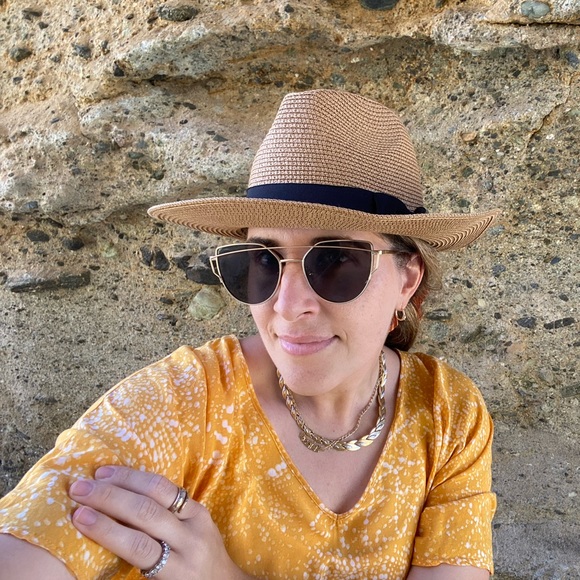 Meet your Posher, Regine - Picture 1 of 1